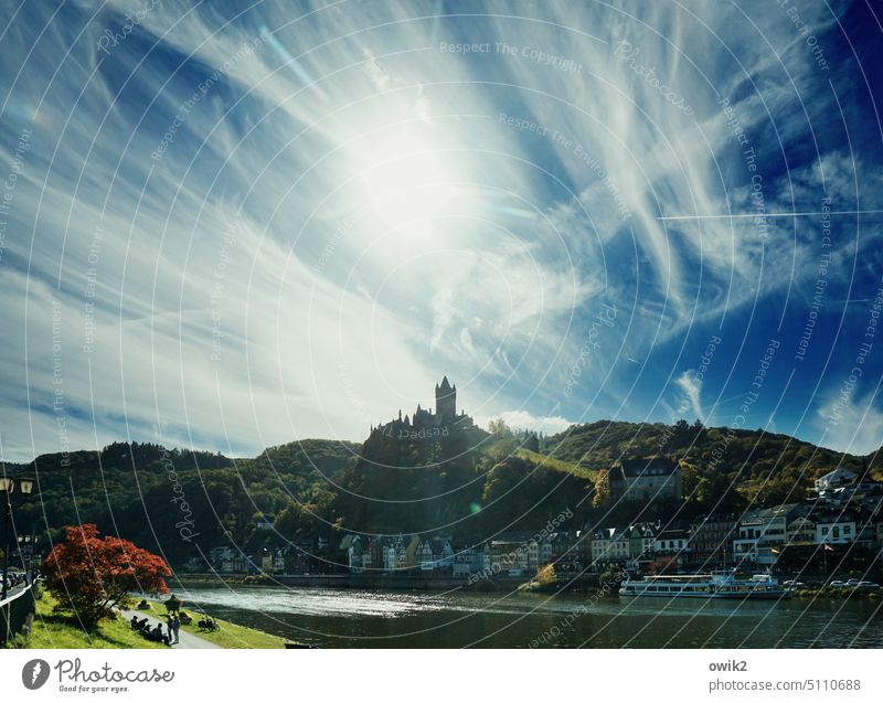 Cochem, Mosel Deutschland Burg oder Schloss Hügel Himmel Natur Umwelt Landschaft Fluss Sehenswürdigkeit Wahrzeichen Außenaufnahme Tag Farbfoto Rheinland-Pfalz