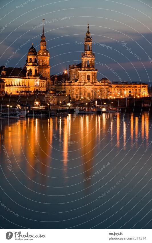 Dresden einfach schön! Wasser Himmel Flussufer Sachsen Bundesadler Deutschland Europa Stadt Hauptstadt Stadtzentrum Altstadt Skyline Kirche Turm Bauwerk Gebäude