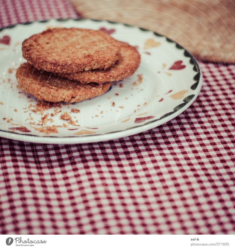 drei übrig Lebensmittel Kuchen Dessert Süßwaren Hafer Ernährung Essen Mittagessen Picknick Bioprodukte Diät Teller Lifestyle Zufriedenheit Erholung