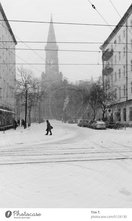 Blick auf die Zionskirche in Berlin bei Schneefall Kirche Architektur Hauptstadt Außenaufnahme Religion & Glaube Berlin-Mitte Stadtzentrum Deutschland