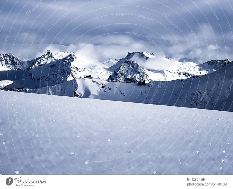 Berggipfel in den Schweizeralpen Alpen Berge Panorama Winter Gipfel Panorama (Aussicht) Berge u. Gebirge Schnee Schneebedeckte Gipfel Landschaft Natur Wolken