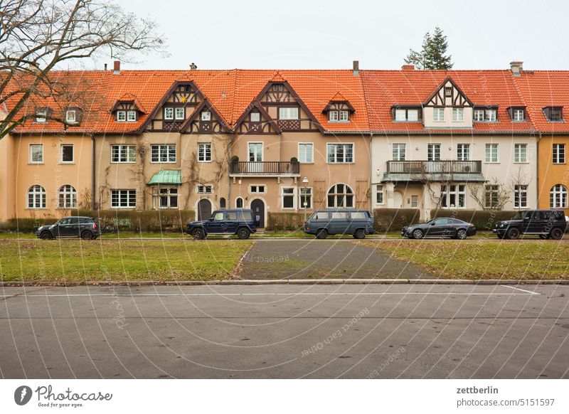 Im Gehege architektur berlin büro city deutschland domäne dahlem dämmerung fassade fenster froschperspektive gebäude hauptstadt haus himmel innenstadt kiez