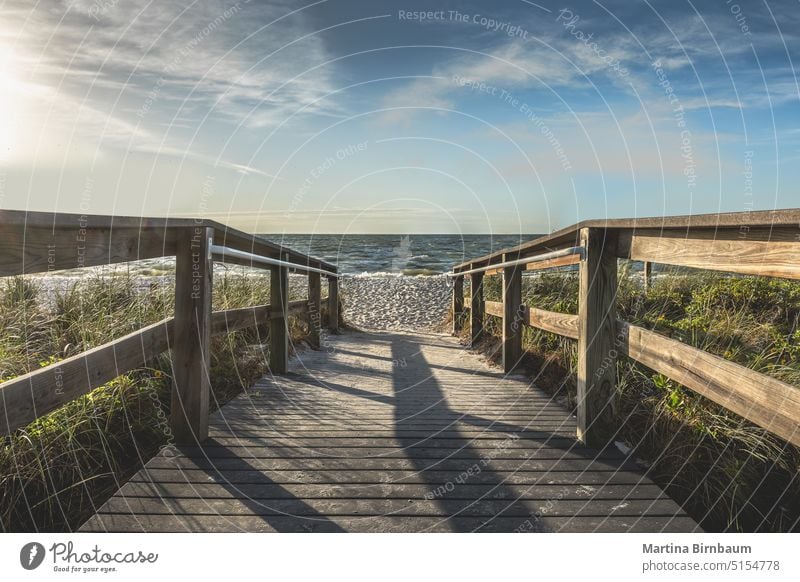 Uferpromenade zum Strand auf Sanibal Island, Florida Ferien reisen sanibal Landschaft Meer blau Küste tropisch Wasser Himmel Pier Sonnenuntergang im Freien