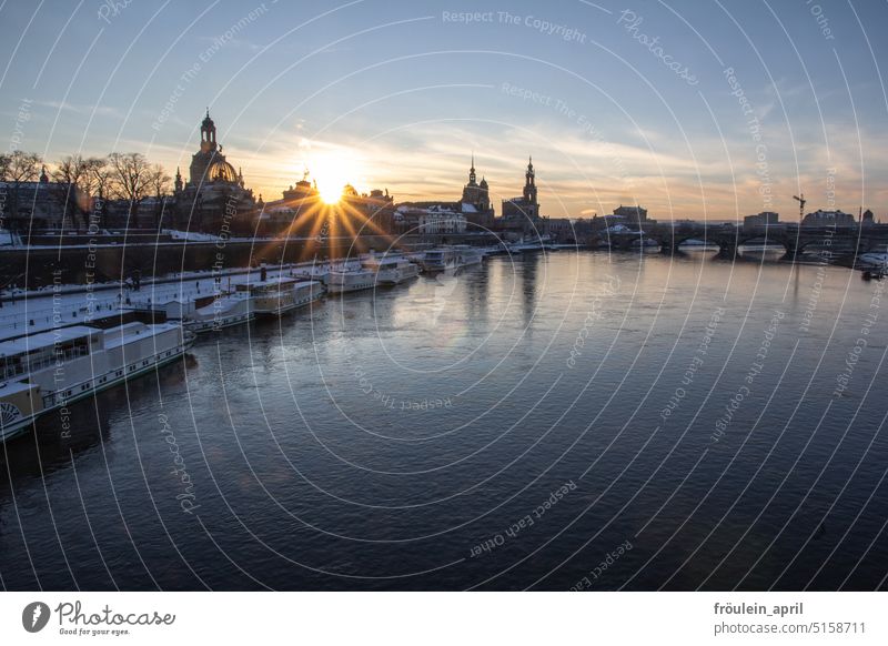 Winter in Dresden | Silhouette von Dresden auch zum Sonnenuntergang im Winter Dresden Altstadt Stadt Sehenswürdigkeit Architektur Deutschland Stadtzentrum