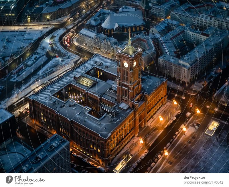 Blick auf Berlin an einem Wintermorgen mit Sonnenaufgang XV Berlin Mitte Muster abstrakt Urbanisierung Coolness Hauptstadt Textfreiraum rechts