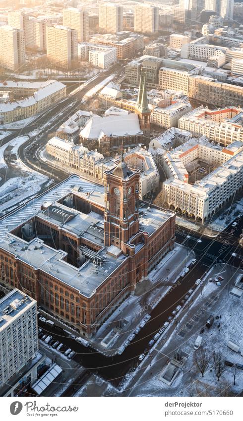 Blick auf Berlin an einem Wintermorgen mit Sonnenaufgang XI Berlin Mitte Muster abstrakt Urbanisierung Coolness Hauptstadt Textfreiraum rechts