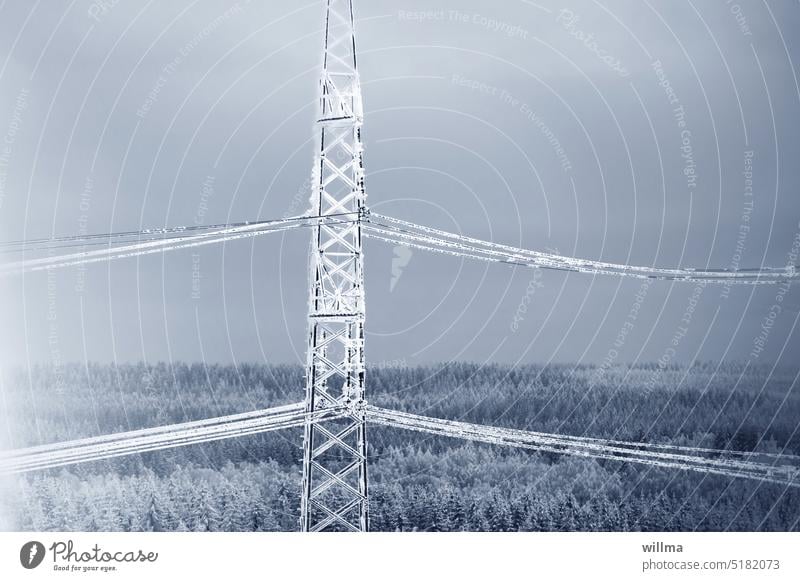 Hochspannend, bis es heißt - vom Eise befreit sind Strom und Bäche ... Hochspannungsmast Freileitungsmast Energietransport Stromleitung vereist Überlandleitung