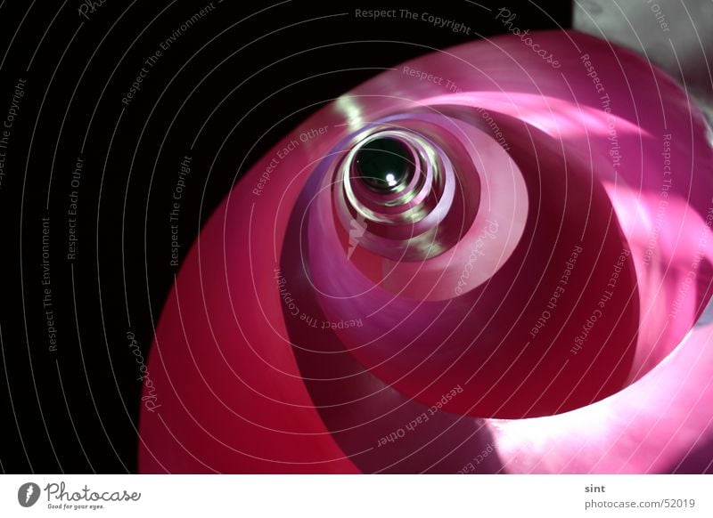 spirale rosa Spirale Tunnel Futurismus Beton Treppe oben Loch warp warpzone hole future hoch aufwärts upwards sint concret