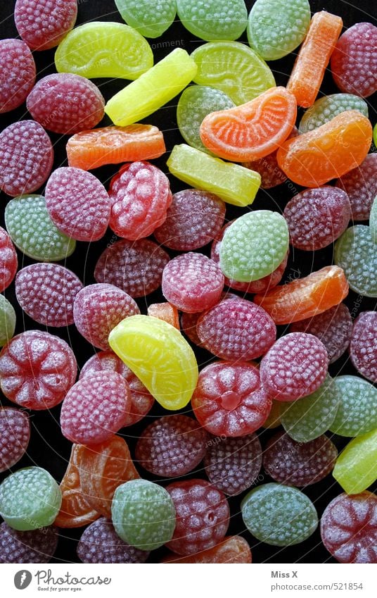 Bonbons Lebensmittel Süßwaren Ernährung lecker süß ungesund Zucker Frucht Fruchtbonbon Fruchtgeschmack Mandarine Himbeeren Zitrone viele mehrfarbig Farbfoto