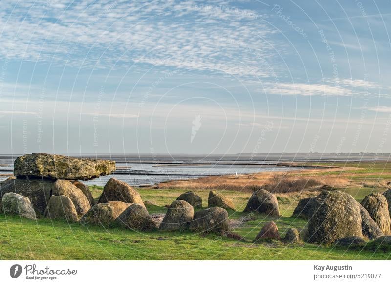 Megalithanlage Harhoog Felsen Wattenmeer Weitblick Steinzeit kliff Natur Grabkammer Nationalpark Wattenmeer Sylt Insel Sylt Germany Granit Steine Felsenküste