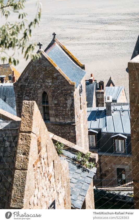 Altes Haus mit Kamin und Schindeln Bretagne mont saint michel mont saint-michel Mont St. Michel Mont St.Michel Gebäude Architektur Frankreich Tourismus