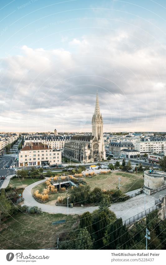 Kirche in Altstadt - CAEN - Frankreich caen Stadt Wahrzeichen Architektur Sehenswürdigkeit Tourismus Außenaufnahme Ferien & Urlaub & Reisen Stadtzentrum Bauwerk