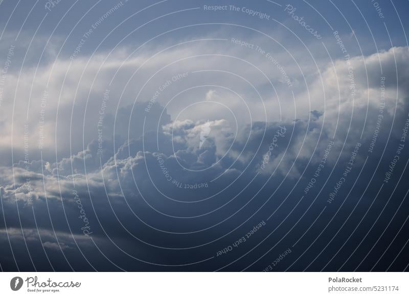 #A0# Regenwolken Regenwetter wolkig bewölkt Gewitterwolken Unwetter Unwetterwarnung Himmel Wolken Wetter Sturm dunkel schlechtes Wetter Natur Klima Umwelt