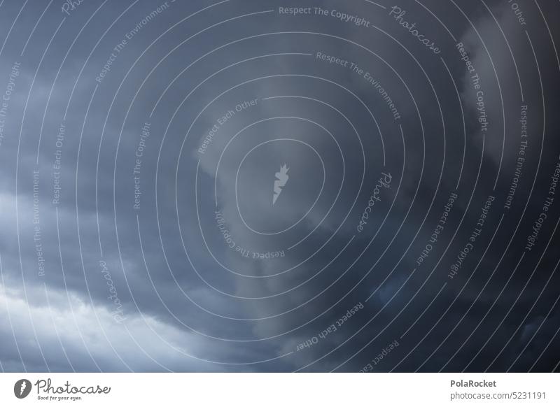 #A0# Regenwolken Regenwetter wolkig bewölkt Gewitterwolken Unwetter Unwetterwarnung Himmel Wolken Wetter Sturm dunkel schlechtes Wetter Natur Klima Umwelt