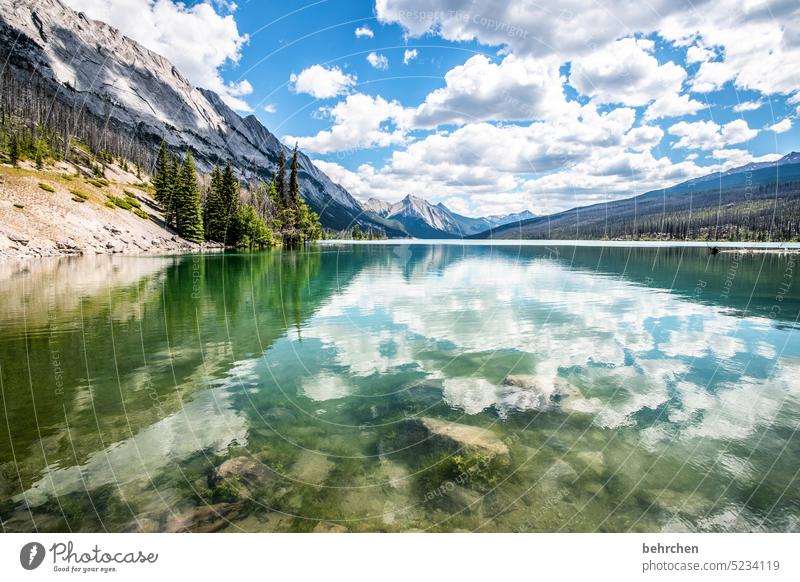 postkarte weite Bergsee Reflexion & Spiegelung Ferne Fernweh besonders Ferien & Urlaub & Reisen Tourismus Menschenleer fantastisch Farbfoto Nordamerika