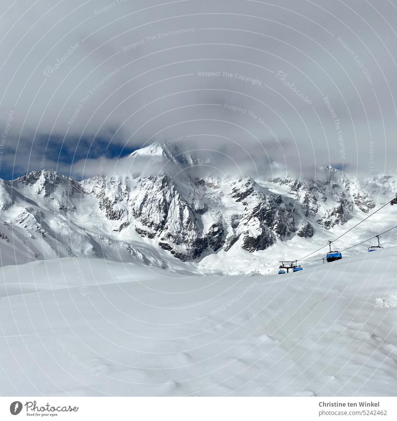 Den Wolken ein Stück näher Königspitze Gran Zebrú Winterurlaub Sulden am Ortler Schneebedeckte Gipfel Alpen Ferien & Urlaub & Reisen Tourismus Landschaft Himmel