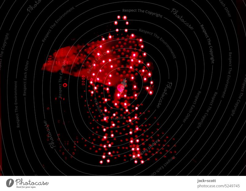 roter Fußgänger aus Peru steht und wartet Fußgängerampel Silhouette Ampel Piktogramm Verkehrszeichen leuchten Symbole & Metaphern Sicherheit Signal