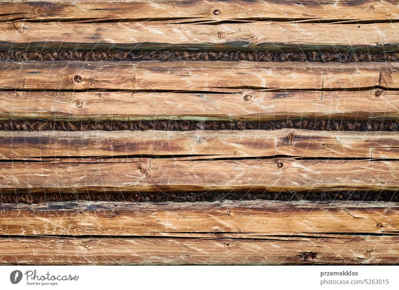 Hölzerner Hintergrund. Altes rustikales raues Holz. Alte Hauswand. Vintage-Kulisse. Holzdielen. Holztextur Hintergrund. Alte Oberfläche alt Textur