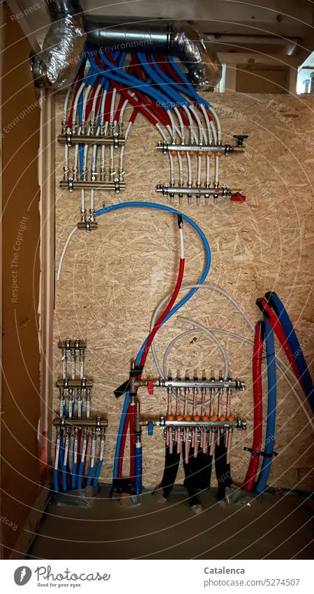 Fußbodenheizung Heizung heizen Wärme Energiewirtschaft Wohnhaus Wärmegewinnung umweltfreundlich nachhaltig ökologisch Heizungstechnik Heizungsanlage