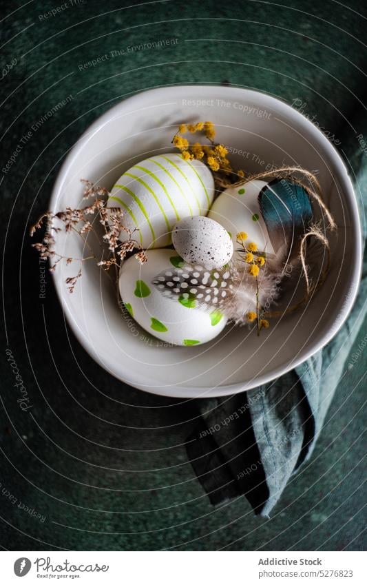 Osterspeise-Set Ostern Schalen & Schüsseln Keramik Eier Blume farbig Beton Besteck Abendessen Essgeschirr festlich Lebensmittel Feiertag Serviette Nest serviert