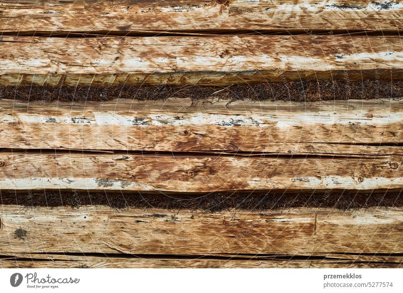 Hölzerner Hintergrund. Altes rustikales raues Holz. Alte Hauswand. Vintage-Kulisse. Holzdielen. Holztextur Hintergrund. Alte Oberfläche alt Textur