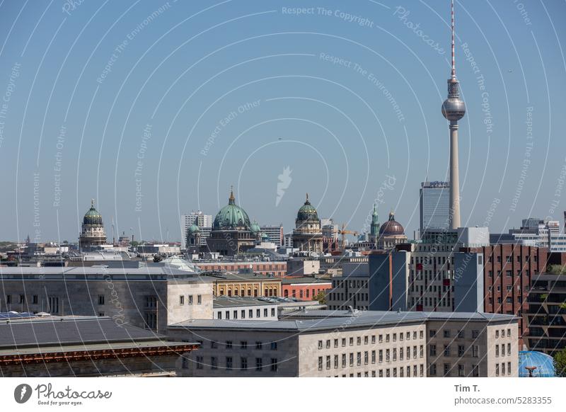 Skyline Berlin von Kreuzberg aus gesehen Fernsehturm Berliner Fernsehturm Hauptstadt Wahrzeichen Sehenswürdigkeit Himmel Stadtzentrum Architektur Großstadt Turm