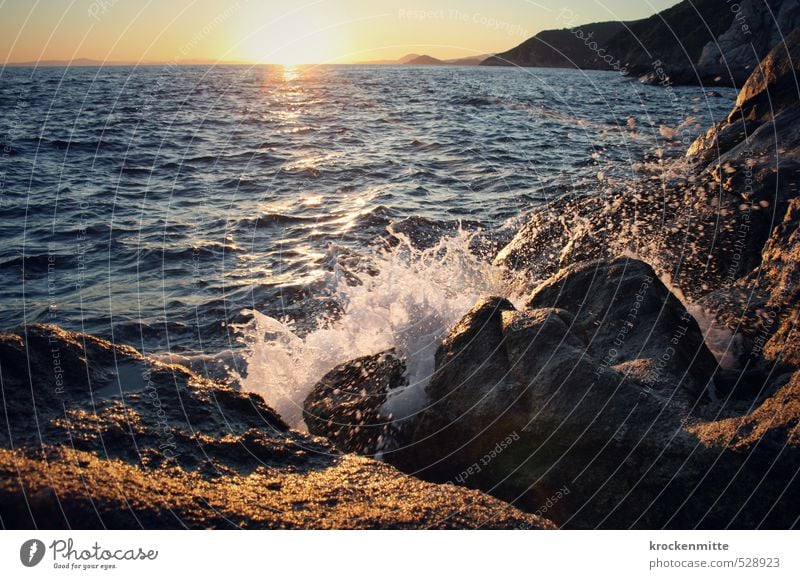 Marlon Brandung Umwelt Natur Urelemente Wasser Wassertropfen Himmel Wolkenloser Himmel Sonne Sonnenaufgang Sonnenuntergang Sonnenlicht Sommer Schönes Wetter