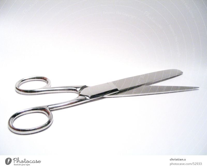 Schnipp, schnapp... Werkzeug Handwerk Kunst Kunsthandwerk whitebackground cutter tool Schere Vor hellem Hintergrund Metall scissors