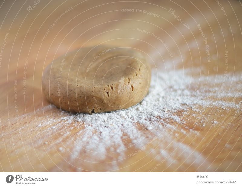 Teig Lebensmittel Teigwaren Backwaren Brot Brötchen Kuchen Ernährung frisch Gesundheit lecker süß braun Lebkuchen Plätzchen Mehl Holztisch Nudelteig Kuchenteig