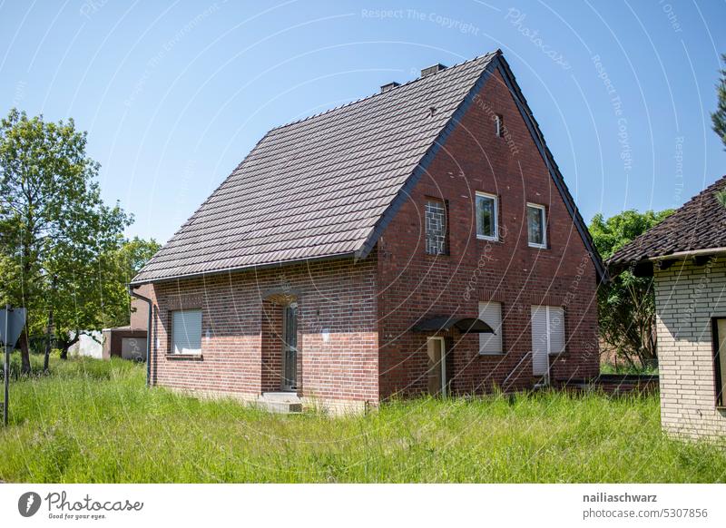 Verlassenes Haus Ansicht Dörfer Fenster rwe ländlich Straße Grube Stadt Stadtbild Oberfläche Bergbaugebiet Mine Häuser kerpen Braunkohleabbau Europa Außenseite