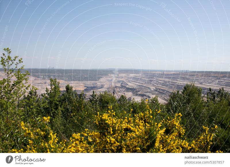 Tagebau Hambach Himmel Tagebaugrube Oberfläche Ansicht ländlich Braunkohlentagebau Hambach Hambacher Forst Schaufelradbagger Zerstörung Klimawandel