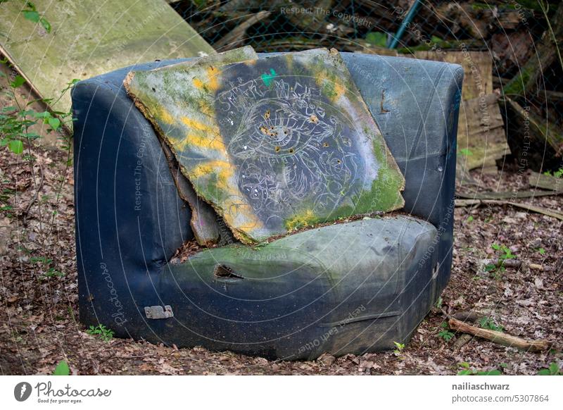 Protest Architektur Möbel Sofa Wald Hambacher Forst bäume wald Bäume Müll Barrikade protestieren Umweltschutz rebellieren Politik & Staat Braunkohlentagebau