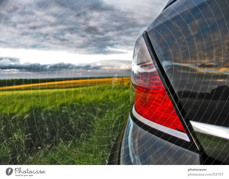 Reflection Herbst Feld Wolken Weizen Rücklicht Reflexion & Spiegelung schwarz Chrom rot Bremslicht Himmel Natur Korn reflektion PKW opel astra Lack autumn field