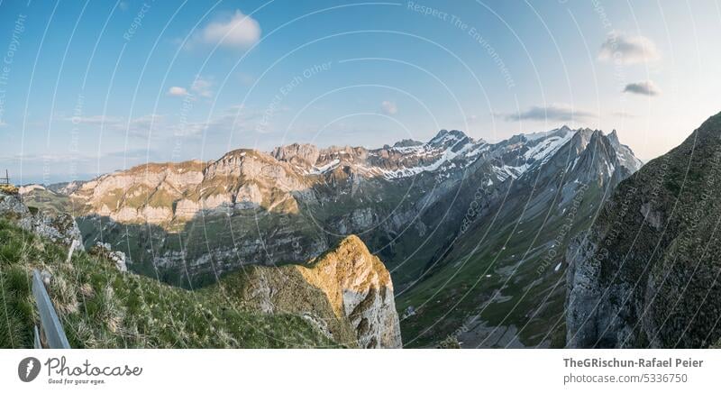 Berge in Abenddämmerung Felsen Schweiz Appenzellerland Stein wandern touristisch Außenaufnahme Tourismus Berge u. Gebirge Farbfoto schweiz alpstein