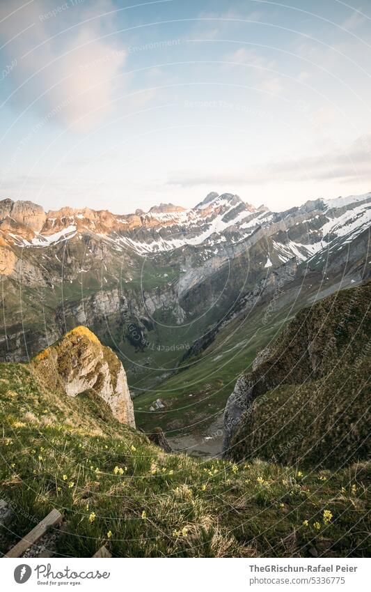 Berge in Abenddämmerung Felsen Schweiz Appenzellerland Stein wandern touristisch Außenaufnahme Tourismus Berge u. Gebirge Farbfoto schweiz alpstein