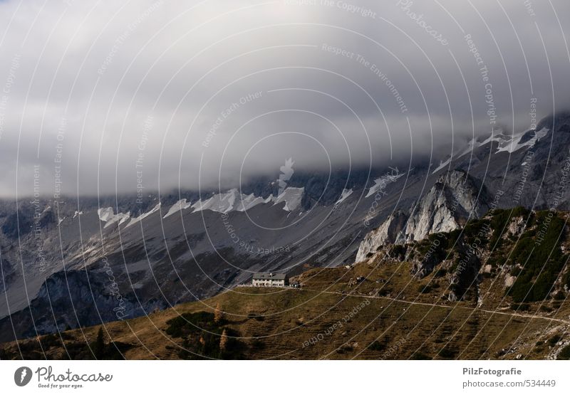 Im Banne der Dachsteinsüdwand Abenteuer Natur Landschaft Wolken Nebel Hügel Felsen Alpen Berge u. Gebirge Dachsteingruppe Gipfel Hütte dunkel Ferne Heimweh