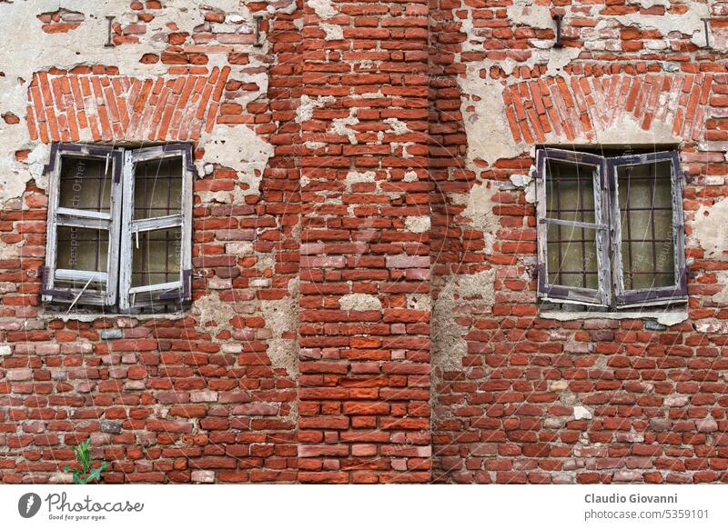 Carpignago, historisches Bauerndorf in der Provinz Pavia, Italien Europa Lombardei pavia Architektur Gebäude Farbe Land Tag Außenseite Bauernhof Haus alt