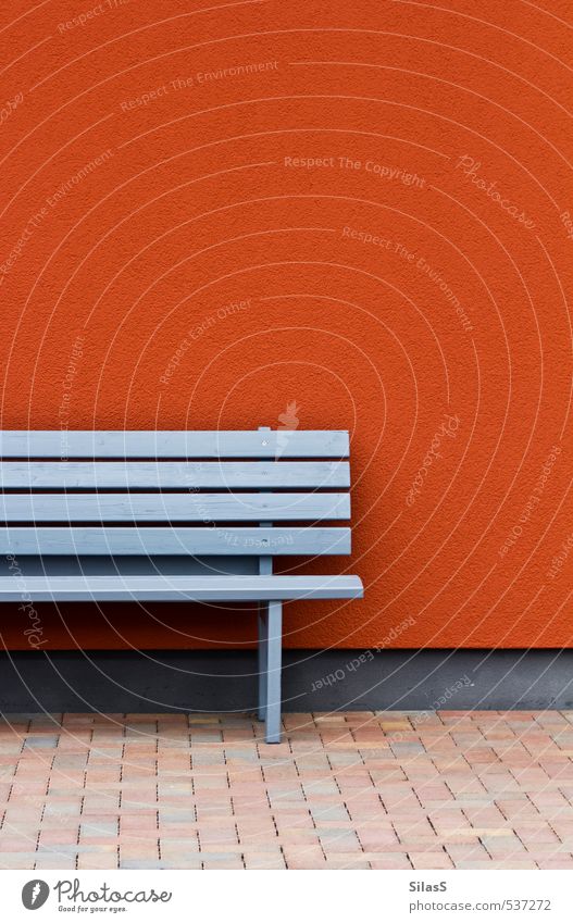 Geld anlegen Design Haus Mauer Wand Fassade Bankgebäude blau grau orange rot Erholung Risiko Sicherheit Farbfoto Außenaufnahme Menschenleer Tag