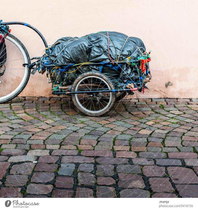 Marke Eigenbau Fahrradanhänger Anhänger Mobilität improvisieren Güterverkehr & Logistik Transport Verkehrsmittel Spedition Ladung verschnürt Fracht MC Guyver