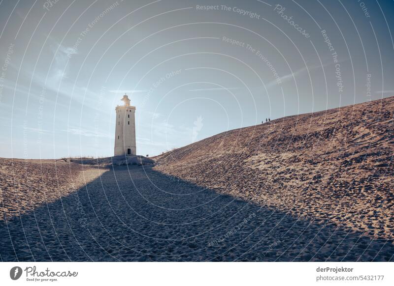 Dünen mit Leuchtturm Rubjerg Knude Fyr am Strand III Sand Farbfoto Erholung Strandleben Ferien & Urlaub & Reisen baden Erholungsgebiet Urlaubsstimmung Meer