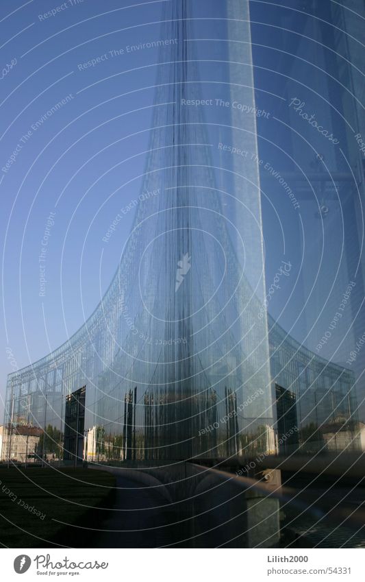 Glas-Achterbahn Fassade Gebäude Haus Spiegel Reflexion & Spiegelung Köln Verlag Express Stadt 2 modern Himmel blau neven dumont Doppelbelichtung Architektur