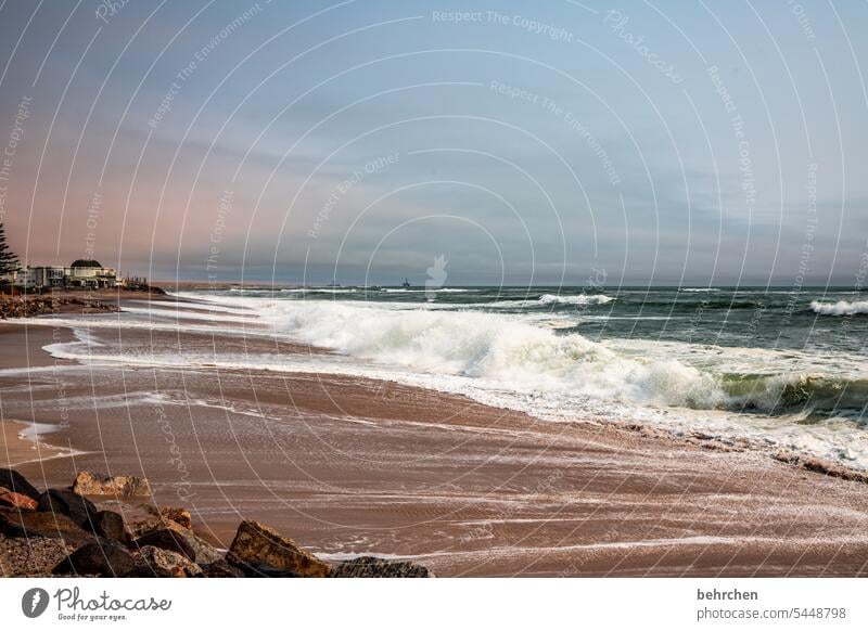 klangmalerei | meeresgesang Brandung Rauschen Wasser Strand besonders Küste Farbfoto Afrika träumen reisen Fernweh Meer Ferne Namibia Landschaft