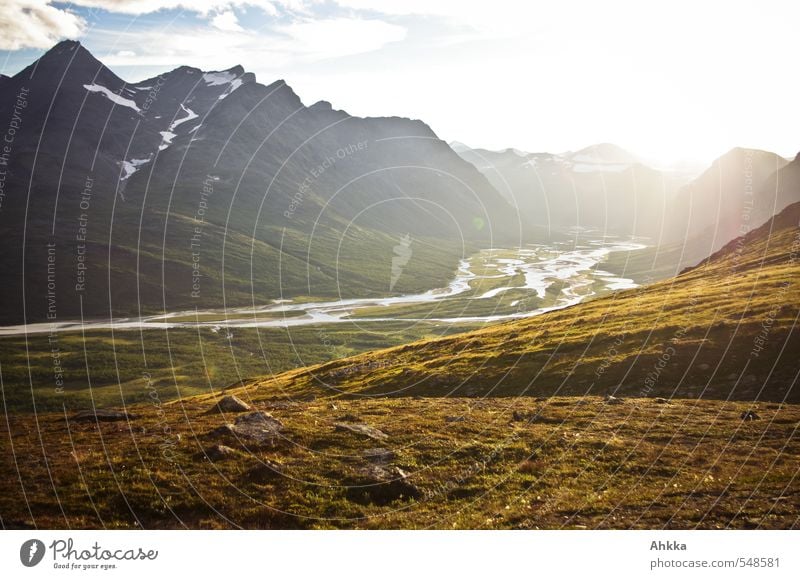 im Licht baden Gesundheit Sinnesorgane Meditation Ferien & Urlaub & Reisen Ausflug Abenteuer Ferne Freiheit Berge u. Gebirge wandern Natur Landschaft Himmel