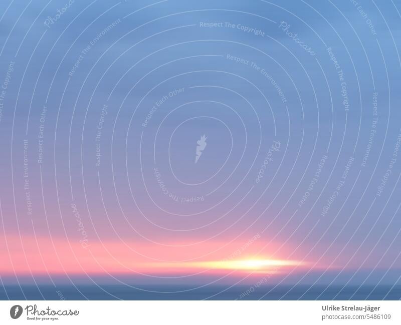 Seascape | Abendstimmung am Meer Abenddämmerung Dämmerung Sonnenuntergang friedlich ruhig Himmel Wasser Küste Meeresküste beruhigend Meereslandschaft Meeresufer