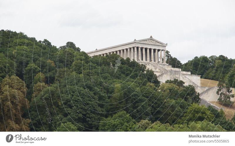 Walhalla Regensburg Säule Donau Sehenswürdigkeit Ferien & Urlaub & Reisen Außenaufnahme Farbfoto Panorama (Aussicht) Menschenleer Tourismus Wahrzeichen