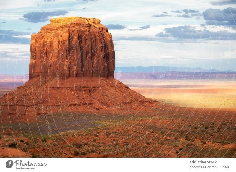 Felsenbildung auf trockenem Terrain Tal felsig Umwelt Formation Gelände Natur Landschaft trocknen Monument Valley Geologie Colorado riesig USA amerika Stein rau