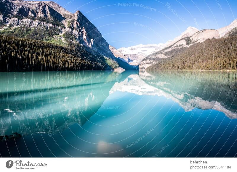 wunderwelt friedlich stille Einsam Einsamkeit Himmel Gletscher Banff National Park Bergsee Reflexion & Spiegelung weite Ferne Fernweh Ferien & Urlaub & Reisen