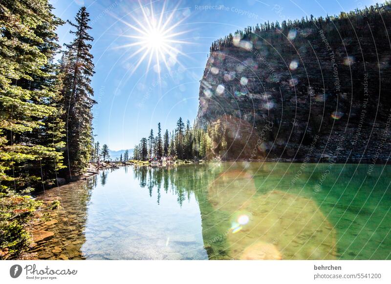 spektakulär Lake Agnes beeindruckend Gletschersee Felsen Steine Gegenlicht Abenteuer Freiheit Alberta Sonne Sonnenlicht Sonnenstern See Landschaft