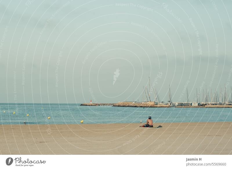 Strand-Meer-Himmel Farbfoto Wasser Sand Küste Außenaufnahme Ferien & Urlaub & Reisen Erholung Tourismus Sommer Horizont Schönes Wetter Ferne Tag ruhig