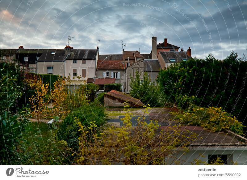 Skyline Moulins allier alltag altstadt auvergne bourbon fassade fenster frankreich gebäude haus herbst historie historisch kirche kleinstadt licht schatten